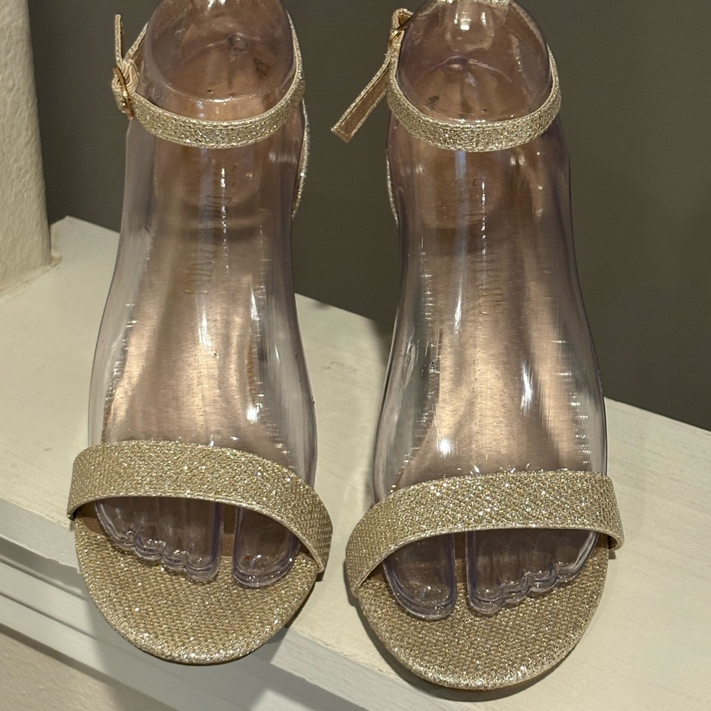 DREAM PAIRS Womens Low-Chunk Low Heel Pump Sandal, Size 7.5 Gold Glitter - Picture 6 of 10